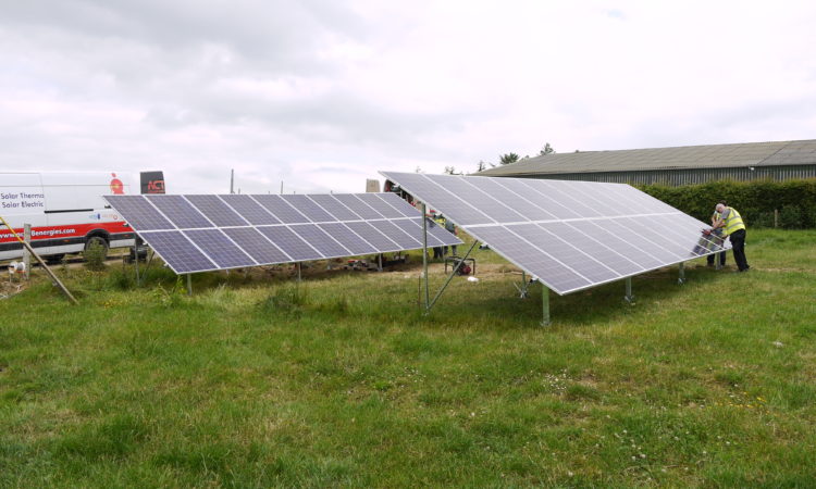 Cutting a dairy farm’s electricity bill by 20% with solar